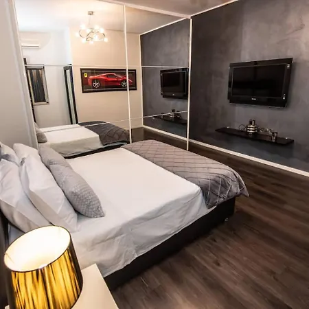 Prime Location-sliema Ferries Seafront 2bed Apartment *
