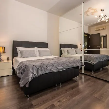 Prime Location-sliema Ferries Seafront 2bed *