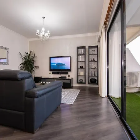 Prime Location-sliema Ferries Seafront 2bed *
