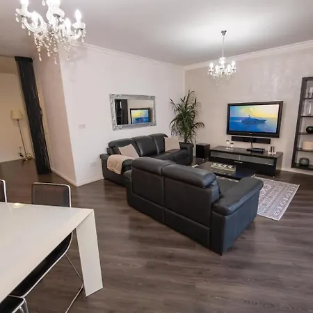 Apartment Prime Location-sliema Ferries Seafront 2bed